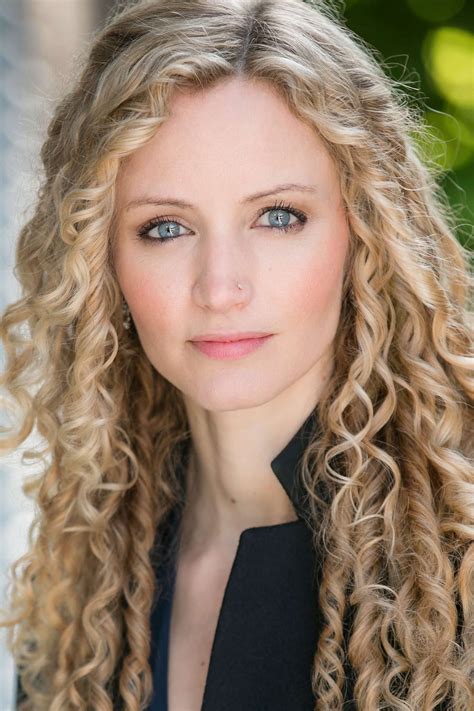 suzannah lipscomb photos.